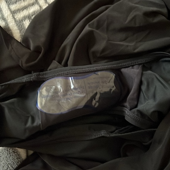 NWT Contours by Coco Reef Bathing Suit - Picture 8 of 8